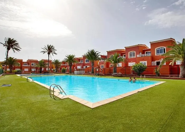 Casa Milo Коральео